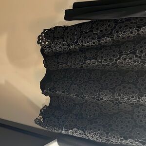 Black Lace Front 3/4!Sleeve Top